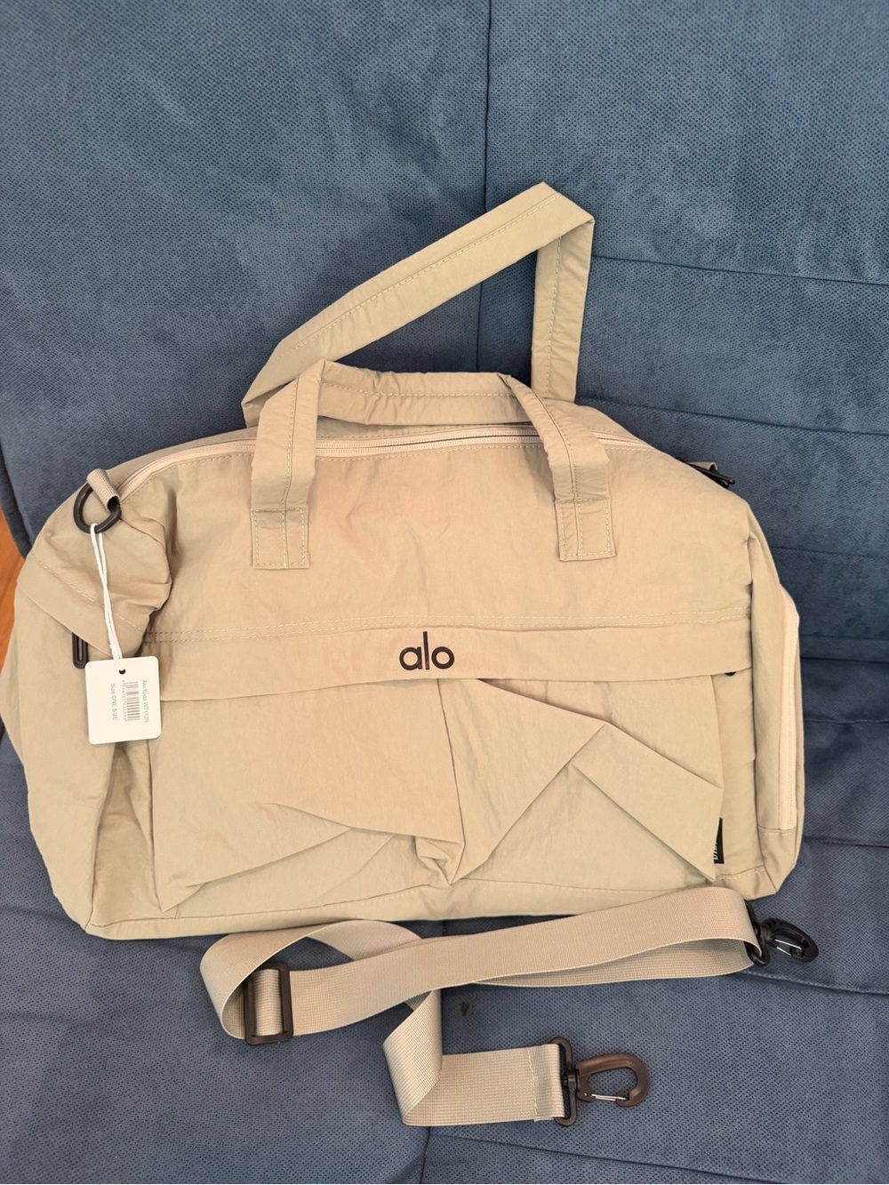 LIGHT GREEN duffle bag brand new